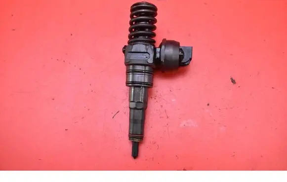 Audi A4 S4 B7 8E 8H Fuel injector 038130073BP