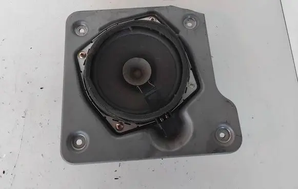 Mitsubishi Pajero Rear door speaker 480K14303 MR301667