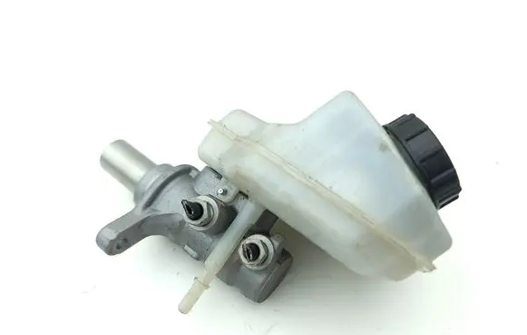 Land Rover Discovery Sport Master brake cylinder 03350885631