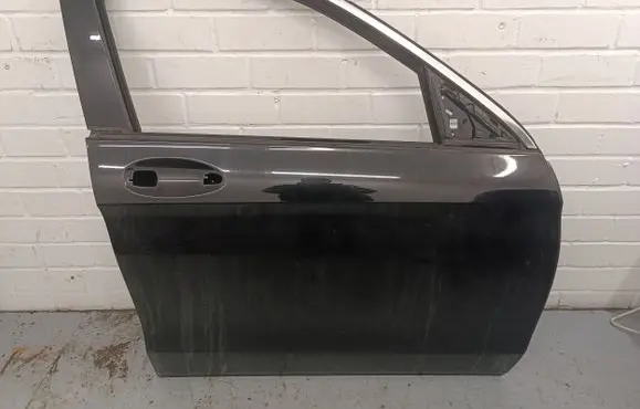 Mercedes-Benz GLC X253 C253 Front door