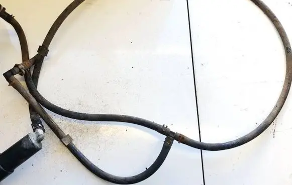 Toyota Avensis T250 Engine coolant pipe/hose