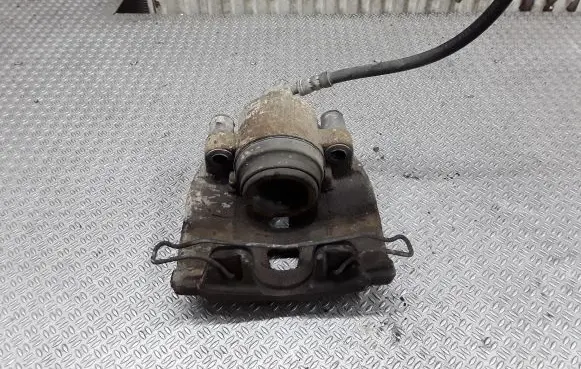 Volkswagen Tiguan Front brake caliper