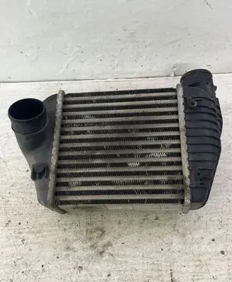 Audi A6 S6 C6 4F Intercooler radiator 4F0145805AA 6070155 0145805A