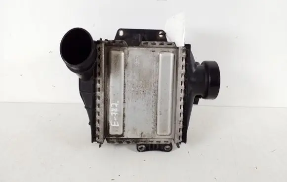 Mercedes-Benz C W205 Intercooler radiator A6510901800