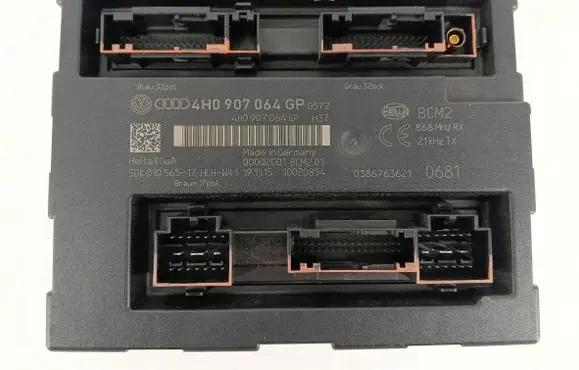 Audi RS7 C7 Central body control module 4H0907064GP