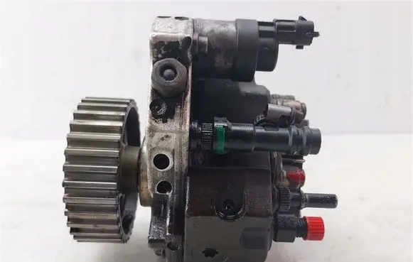 Renault Scenic IV - Grand scenic IV Fuel injection high pressure pump 