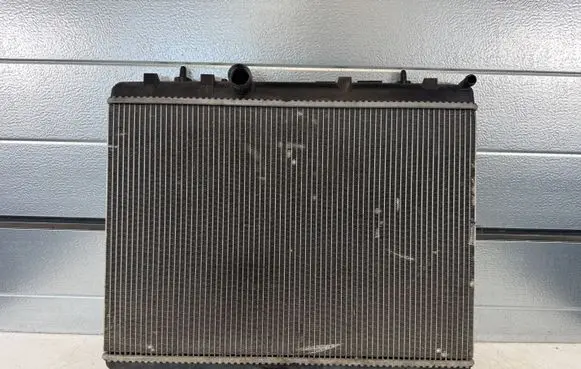 Peugeot 3008 I Coolant radiator 9680533480