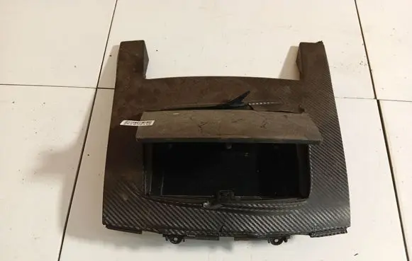 Glove box