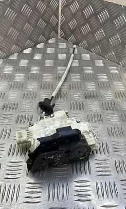 Audi A6 S6 C6 4F Front door lock