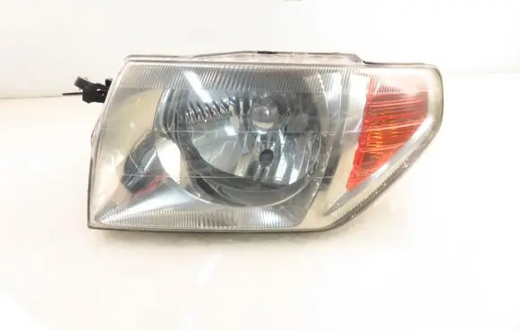 Mitsubishi Pajero Pinin Headlight/headlamp 