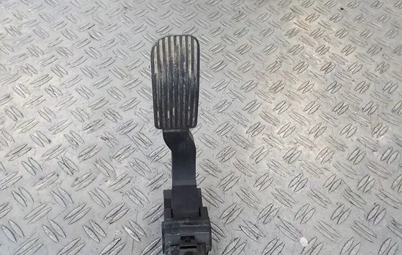 Mercedes-Benz Sprinter W907 W910 Accelerator throttle pedal A9073010200