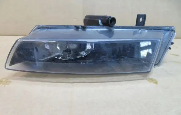 BMW 1 E81 E87 Front fog light 7181287