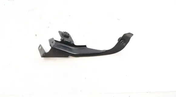 BMW 6 E63 E64 Fender mounting bracket 7060811 51647060811 23310110