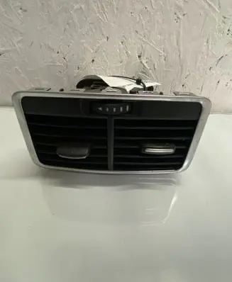 Audi A6 S6 C6 4F Rear air vent grill 4F0819203C