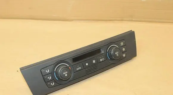 BMW 1 E81 E87 Climate control unit 9110610