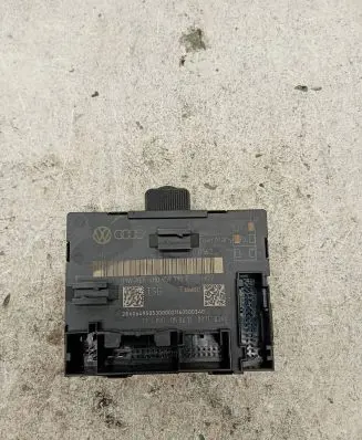 Volkswagen Touareg II Door control unit/module 4H0959792F