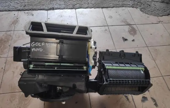 Volkswagen Golf VIII Interior heater climate box assembly 5WC816006K