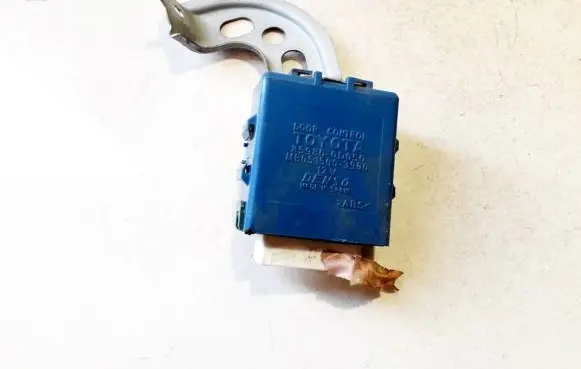 Toyota Yaris Other control units/modules 859800d050 mb051500-3900