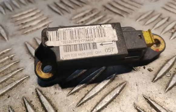 Mercedes-Benz C W203 Airbag deployment crash/impact sensor 0018204426