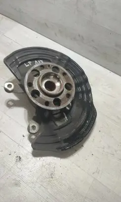 Mercedes-Benz CLA C117 X117 W117 Front wheel hub A2464218720
