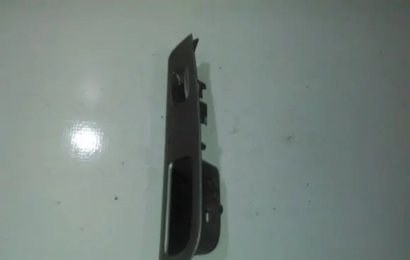 Toyota Corolla E120 E130 Front door window switch trim 54035108 8245