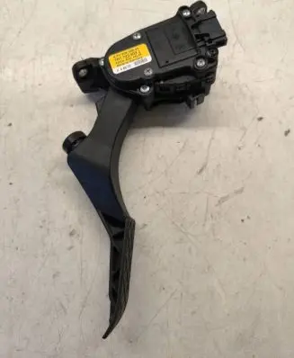 Volkswagen Transporter - Caravelle T5 Accelerator throttle pedal 7H1723503J 6PV00849632
