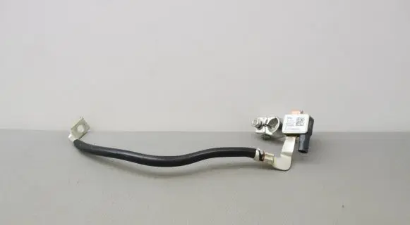 BMW 5 G30 G31 Negative earth cable (battery) 6840519