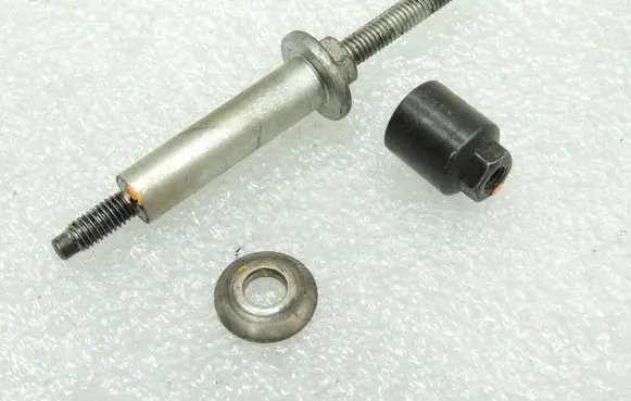 Mazda 6 Fuel Injector clamp holder SH0113TM3