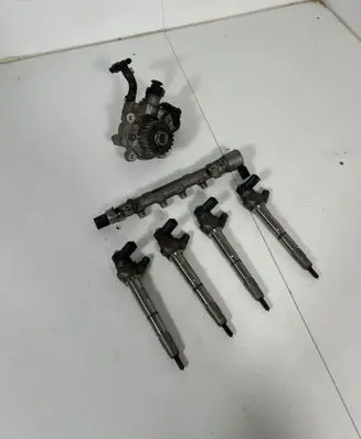 Skoda Superb B8 (3V) Fuel injection system set 