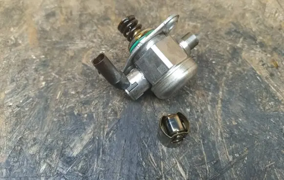 Mercedes-Benz A W177 AMG Fuel injection high pressure pump A2600700500 PH0024