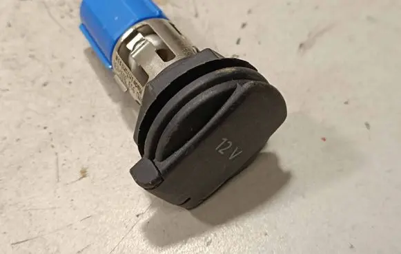 Audi Q7 4M 12 V Socket (front) 4M0919309