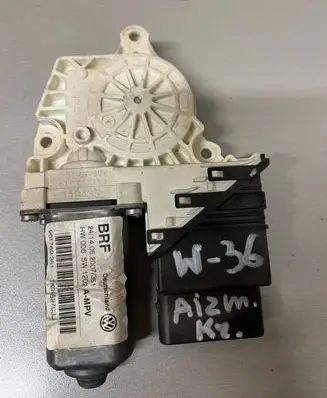 Volkswagen Touran I Rear door window regulator with motor 1K0959703J 2007351 961769351