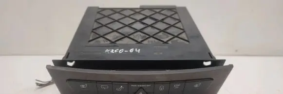Mercedes-Benz E W211 CD/DVD changer A2116800552