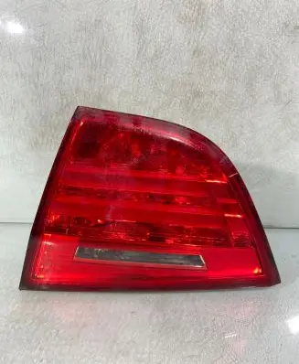 BMW 3 E90 E91 Tailgate rear/tail lights 4871734