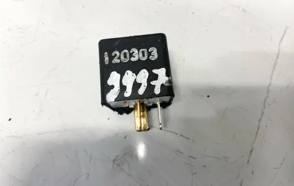 Audi A4 S4 B6 8E 8H Other relay 443951253aa 899574000
