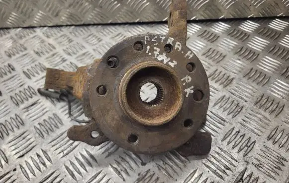 Front wheel hub
