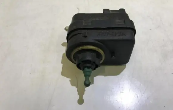 Headlight level adjustment motor