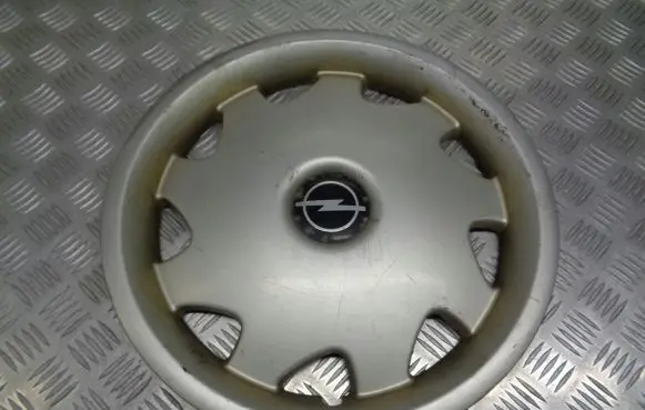 Opel Omega B2 Wheel nut cap/cover 90445778