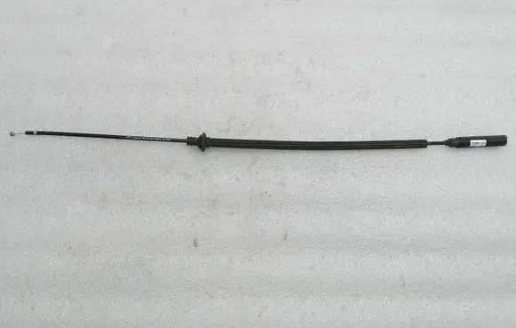 Audi A3 S3 8P Engine bonnet/hood lock release cable 8P0823535 8P0823535C