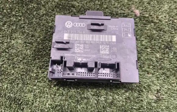 Audi A4 S4 B8 8K Door control unit/module 8K0959794A 8K0959795A