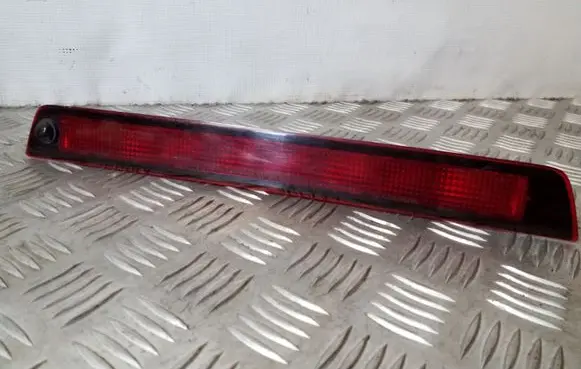 Suzuki Grand Vitara II Third/center stoplight