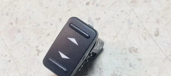 Ford Mondeo MK IV Electric window control switch 6M2T14529AD