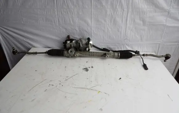 Peugeot 208 Steering rack 6700002523