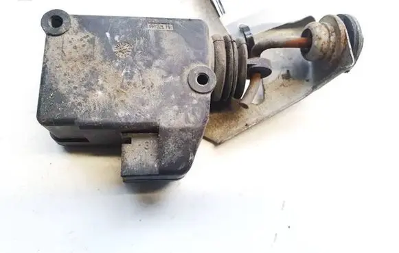 Peugeot 407 Central locking motor 9643826880