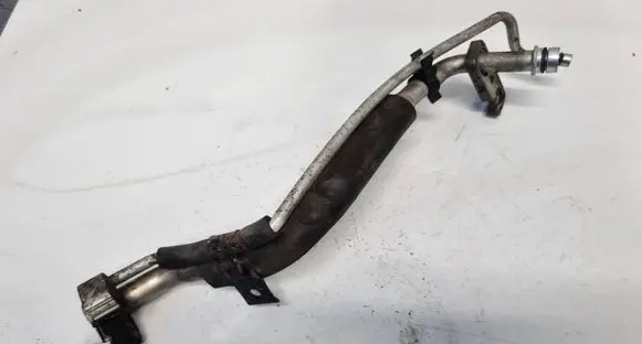 Land Rover Discovery 3 - LR3 Air conditioning (A/C) pipe/hose 