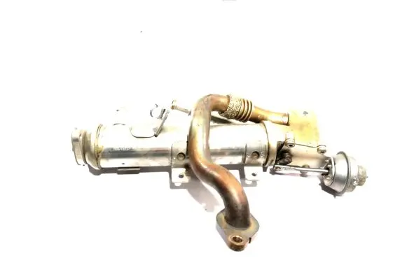 Audi A5 8T 8F EGR valve cooler 03L131512AH U110 048104