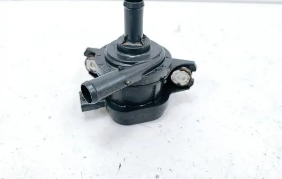 Toyota bZ4X Electric auxiliary coolant/water pump G904042030