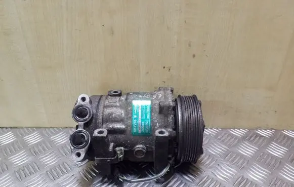 Mazda 3 I Air conditioning (A/C) compressor (pump) 3M5H19D629SA