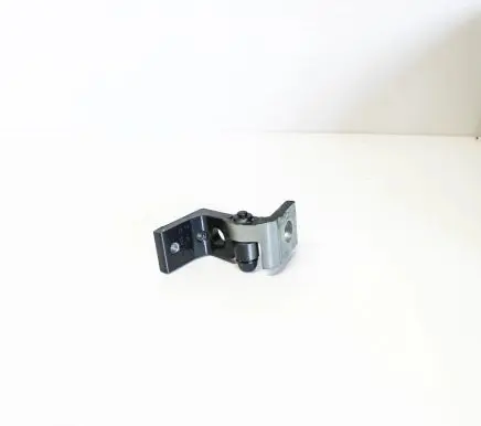 Skoda Octavia Mk2 (1Z) Rear door lower hinge 1Z0833401B