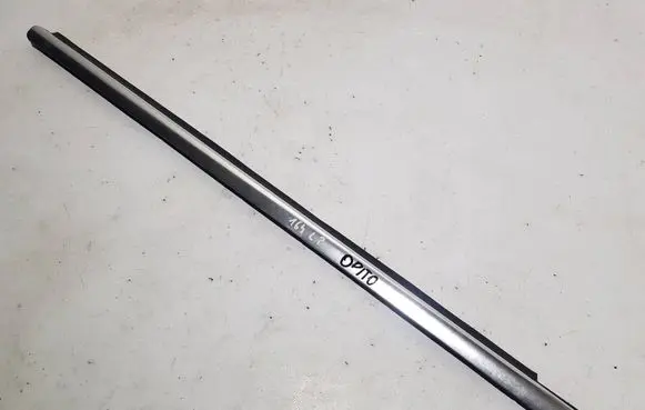 Mercedes-Benz ML W164 Front door trim (molding) 1646907380DD A1646907380
